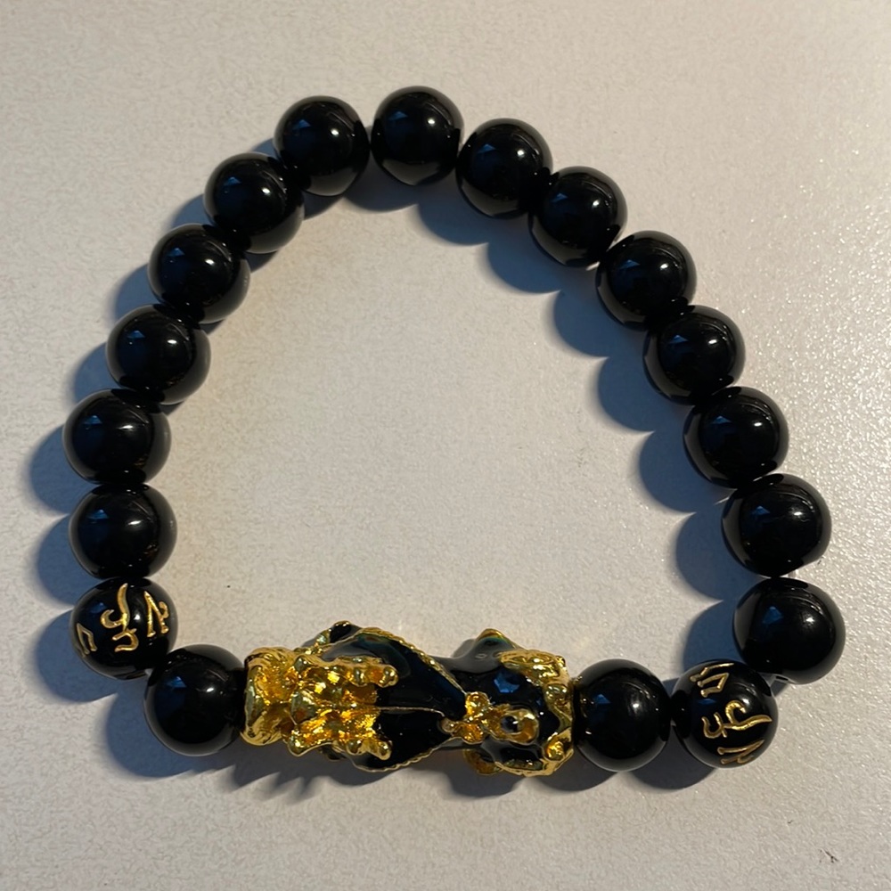 Feng shui bracelet one size fits